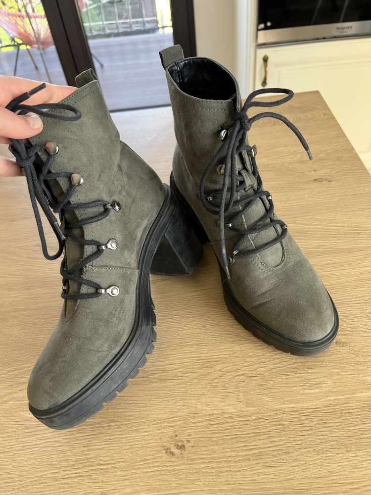 Botki Reserved 38 zielony khaki wiązane gruby obcas masywne