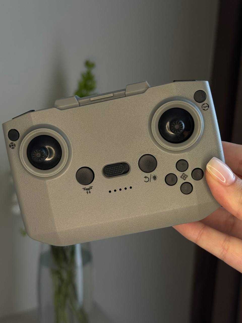 Міні квадрокоптер FPV для навчання V66 до 12 хв та 200 метрів