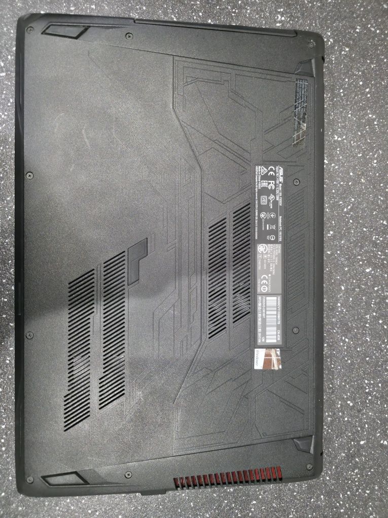 Laptop Asus fx533vd Intel i5 gtx1050 8gb ram SSD