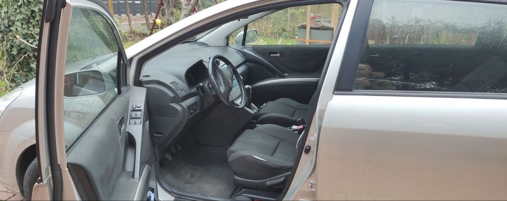 Toyota Corolla Verso*2.2d4d*136ps*bez korozji*2007r*niski przebieg*