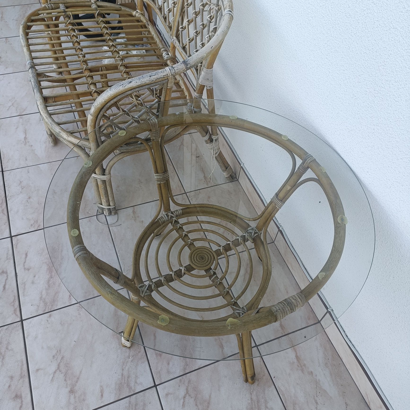 Sprzedam zestaw mebli balkonowych rattanowych