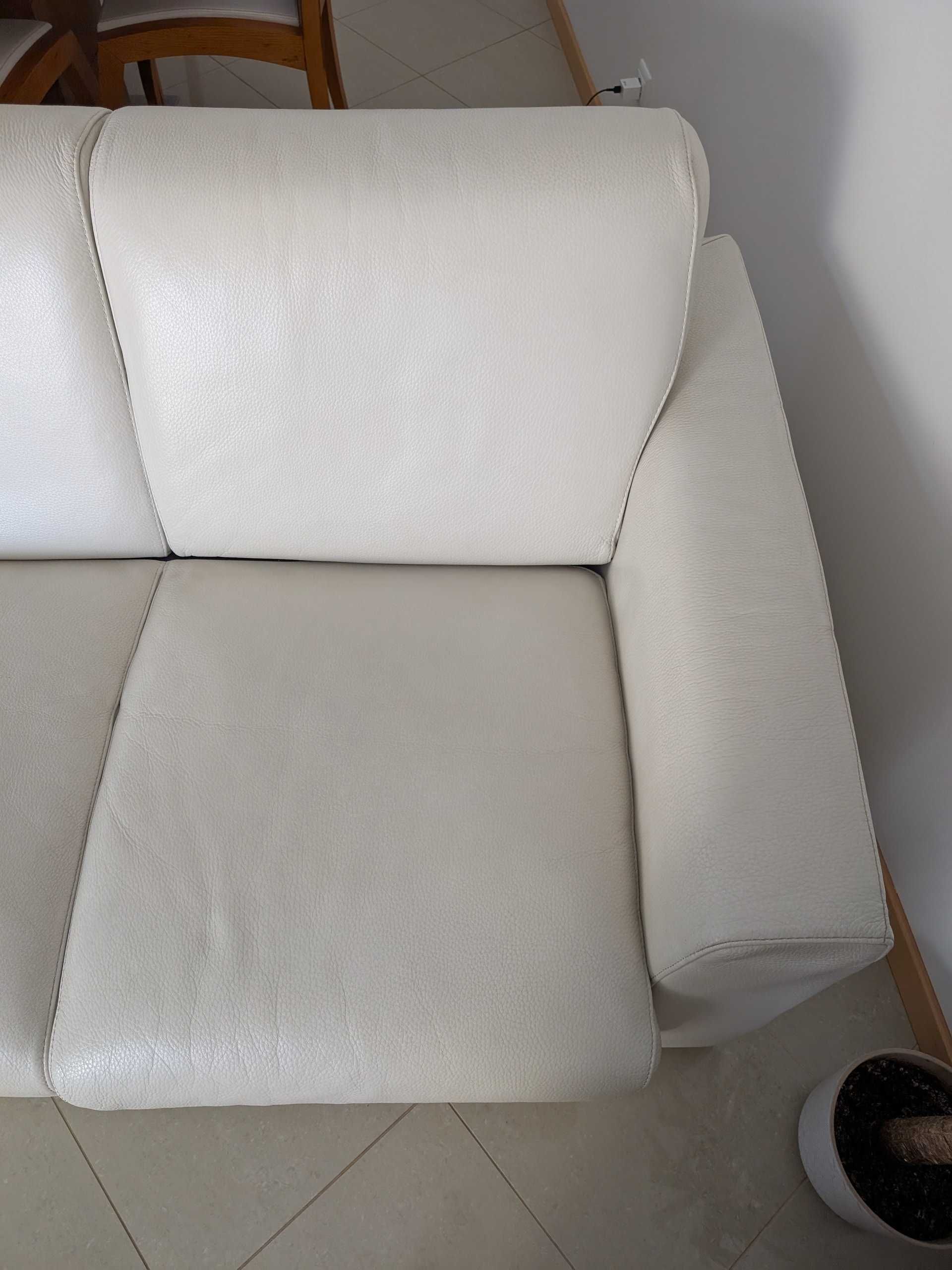 Sofá cama pele sintética 3 lugares