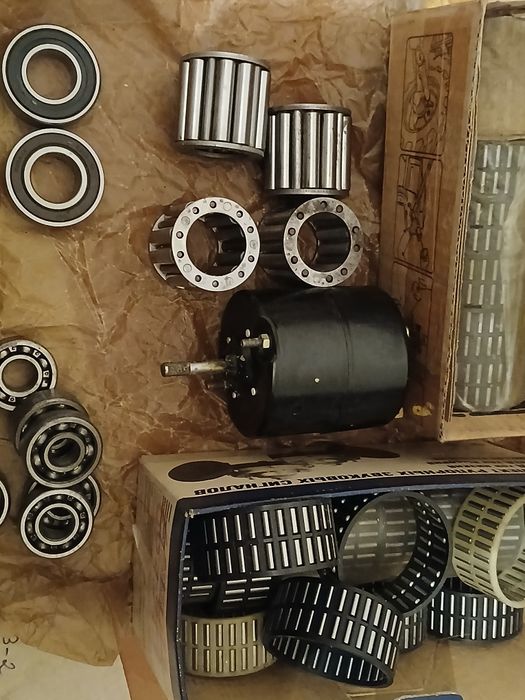 Электродвигатель 24 V,подшипники