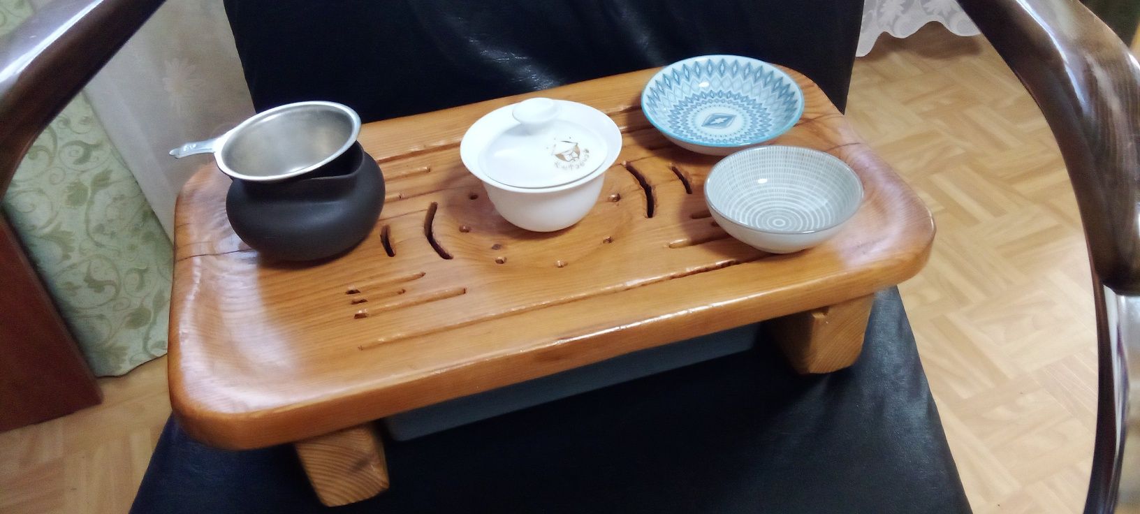 Чайный столик(чабань) с набором посуды