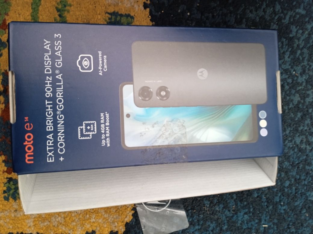 Motorola E14 pudełko od telefonu