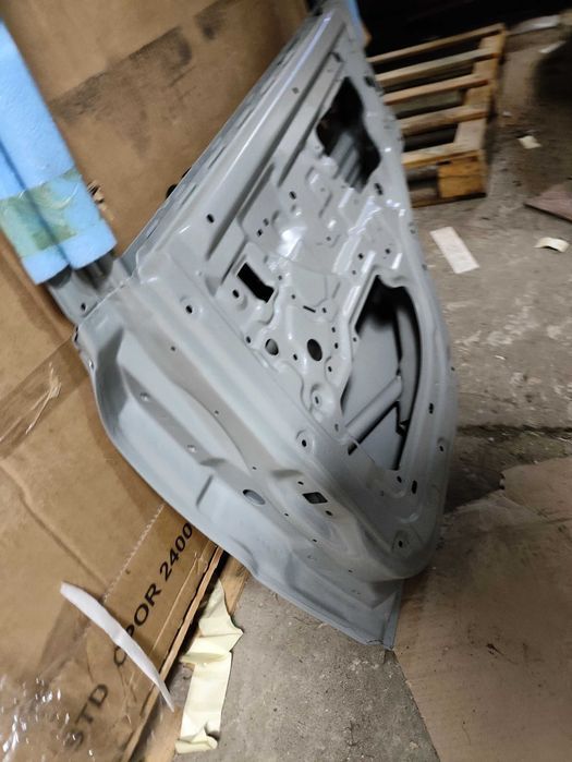 Drzwi prawy tył prawe tylne Kia Rio I 01-05 OEM NOWE sedan