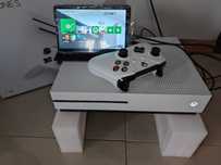 Konsola Xbox One S z dyskiem 1 Tb + Nowy pad + gra FIFA