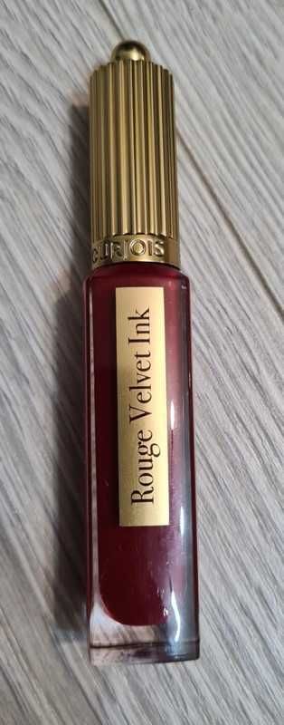 Rouge Velvet Ink 10 Re(d)belle Bourjois