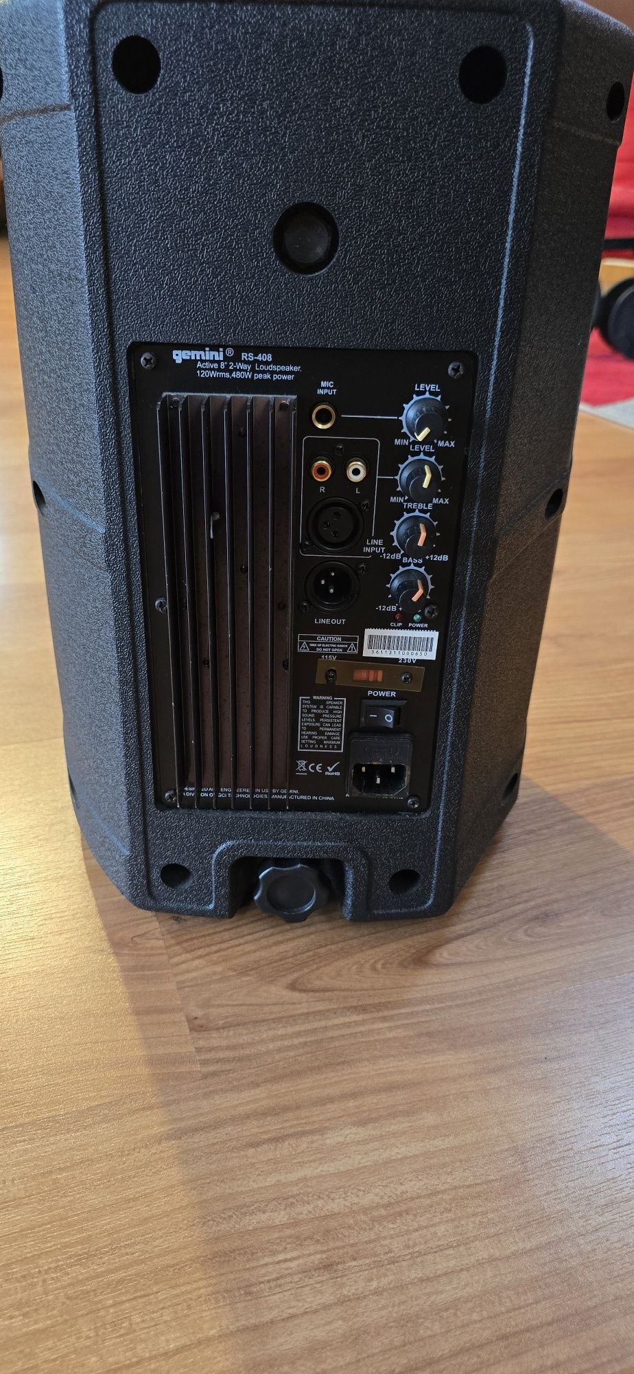 Colunas amplificadas Gemini RS 480 séries 8" amplificadas