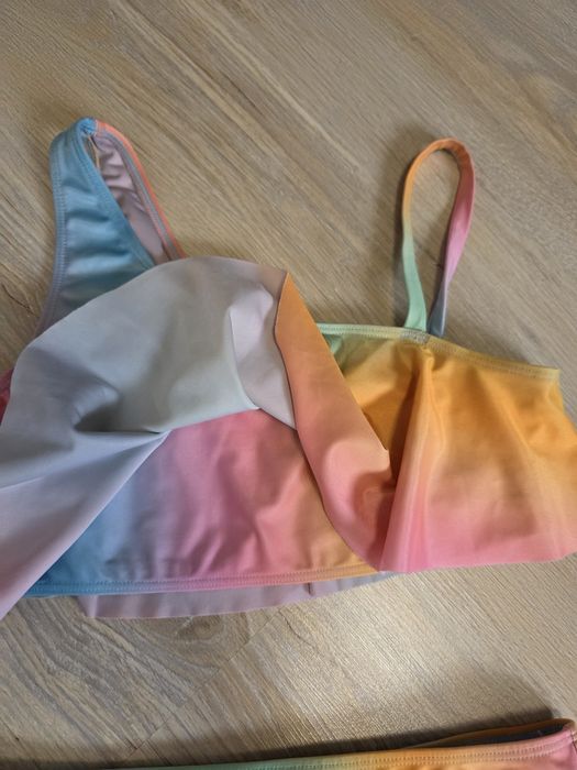 strój kąpielowy dwuczęściowy z falbanką na jedno ramię r 152