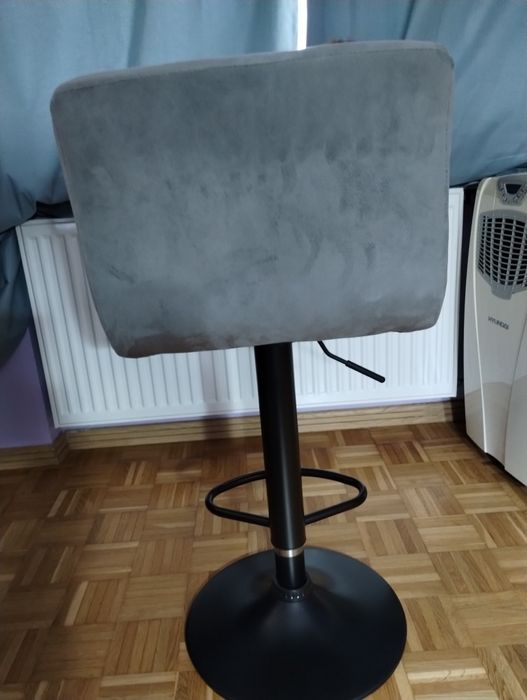 Hoker barowy welurowy