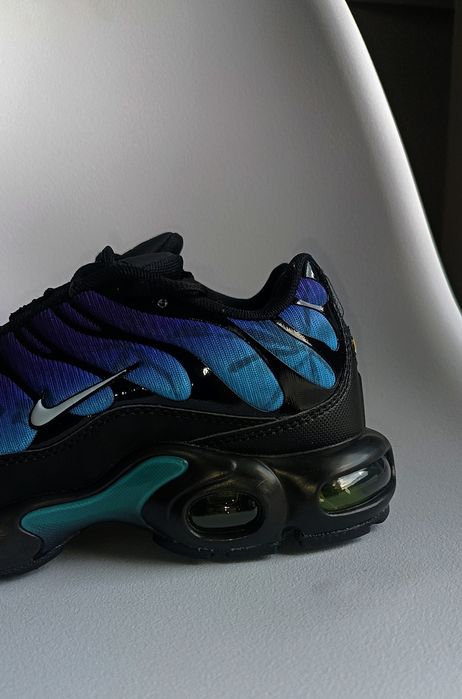 Nike air max plus 25th anniversary