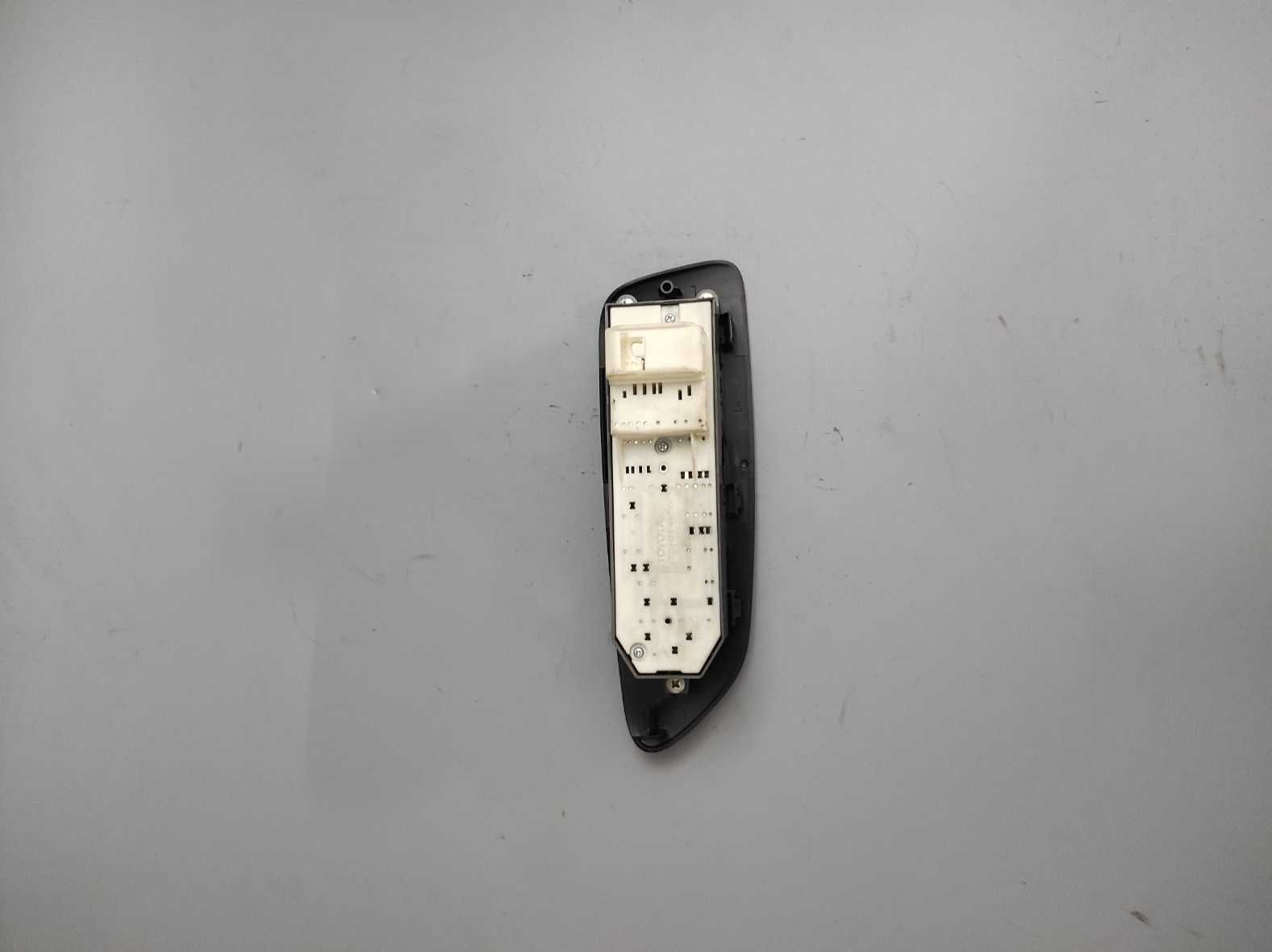 Panel sterowania szyb, lewa strona TOYOTA AURIS I, Rok 2006-09