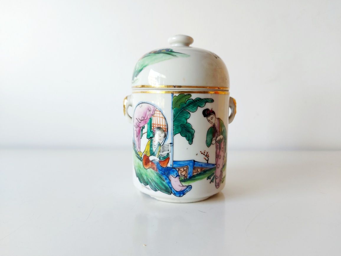 Frasco para chá em porcelana chinesa Final séc. XIX inicio séc. XX