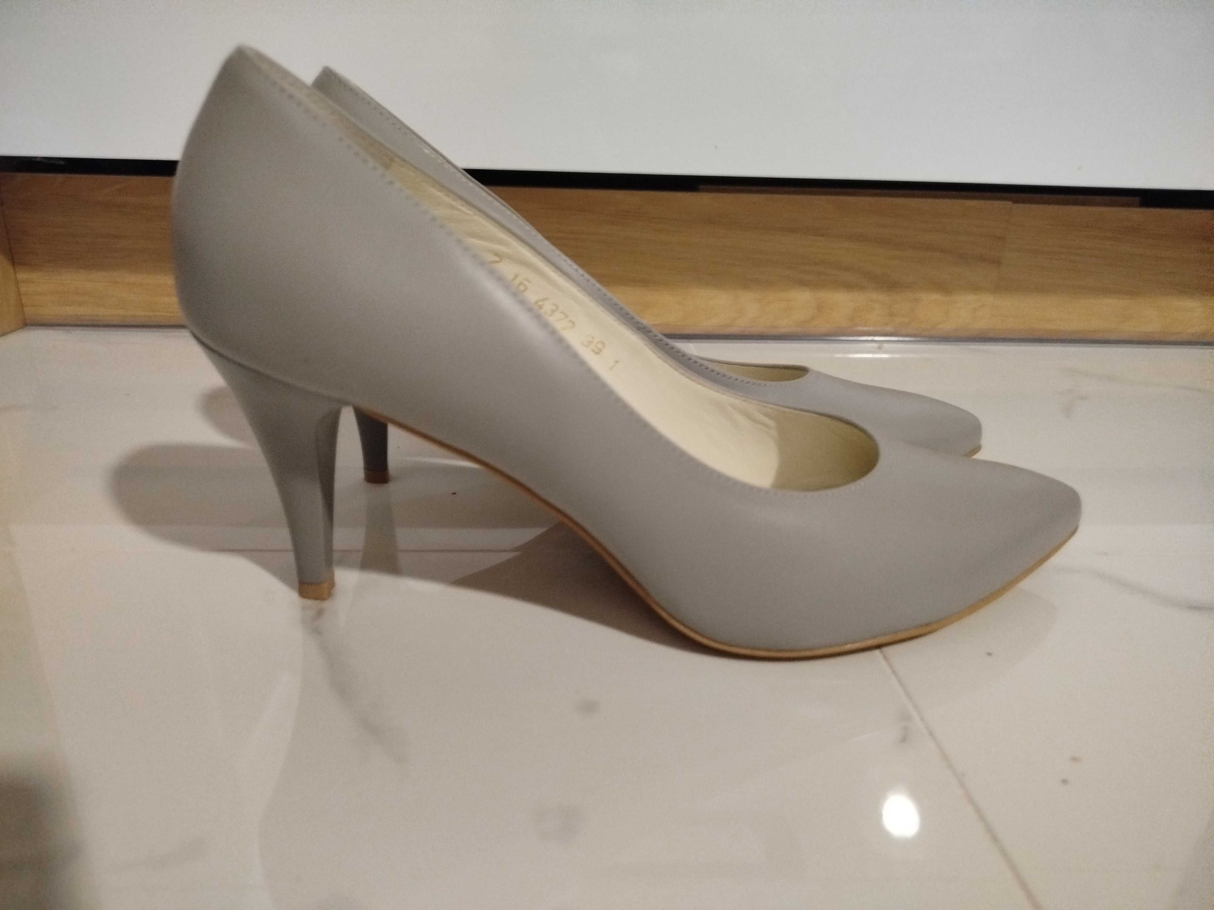 Buty na obcasie szpilki czółenka szare r. 39 Anis