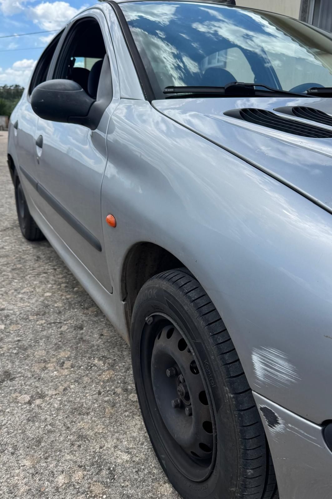 Peugeot 206  1.1