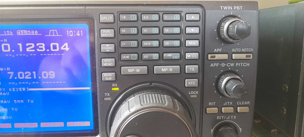 ICOM 756 HF/50Mhz transceiver