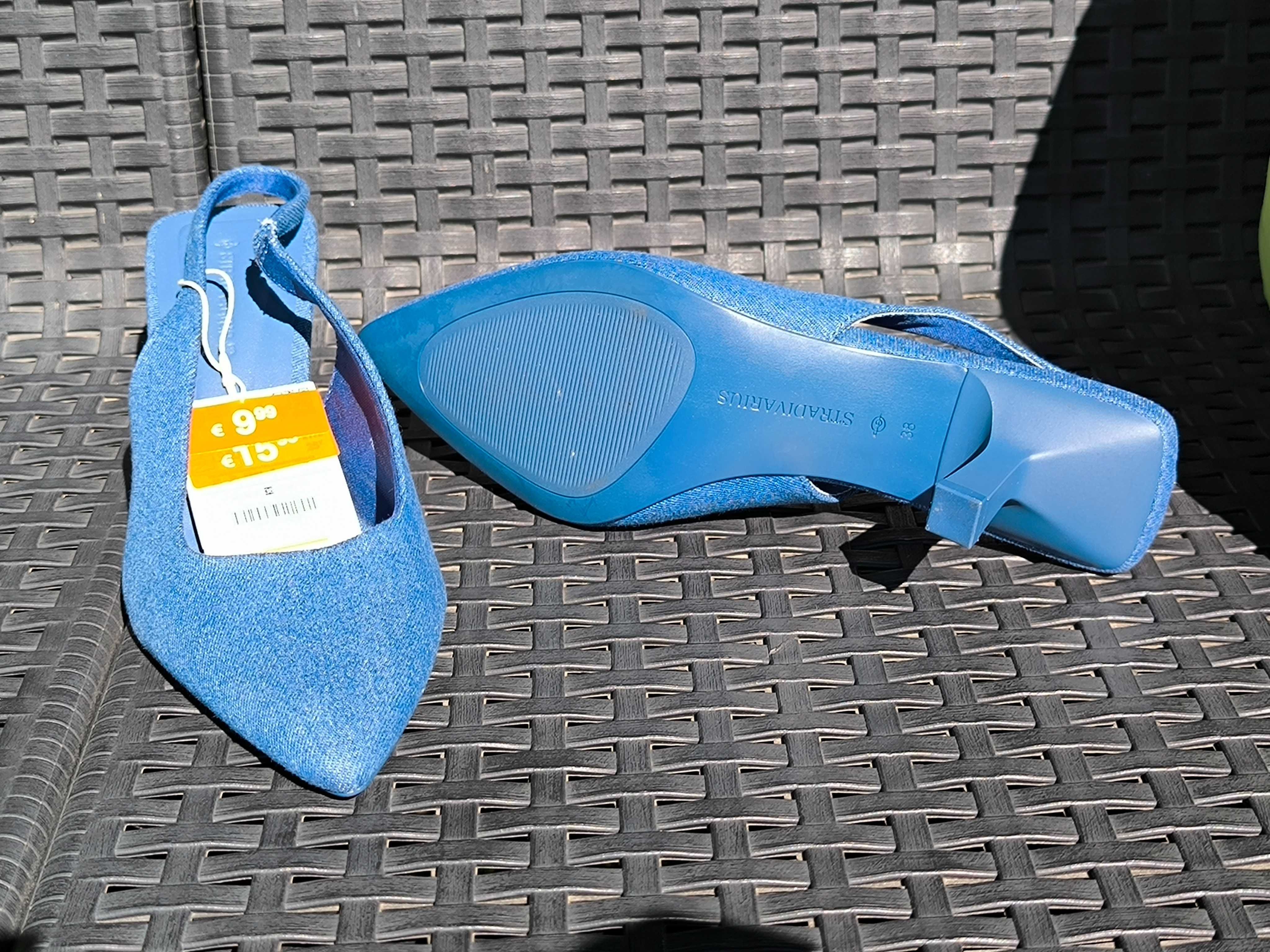 Sapatos de ganga novos