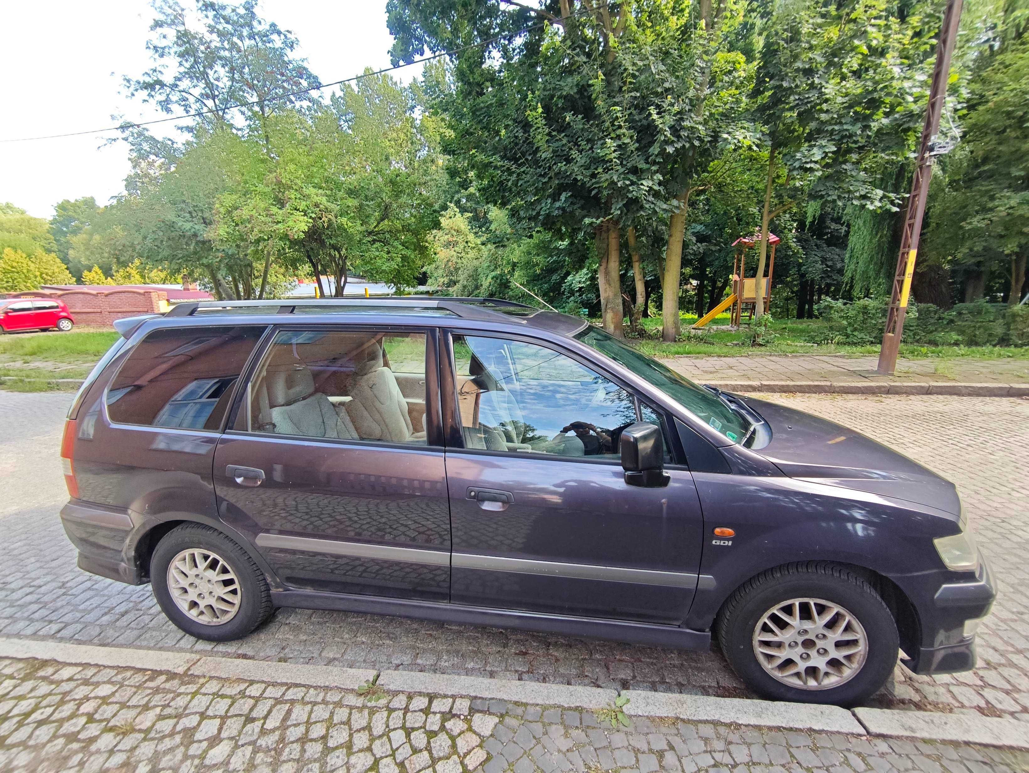 Mitsubishi Space Wagon 2.4 GDI + LPG