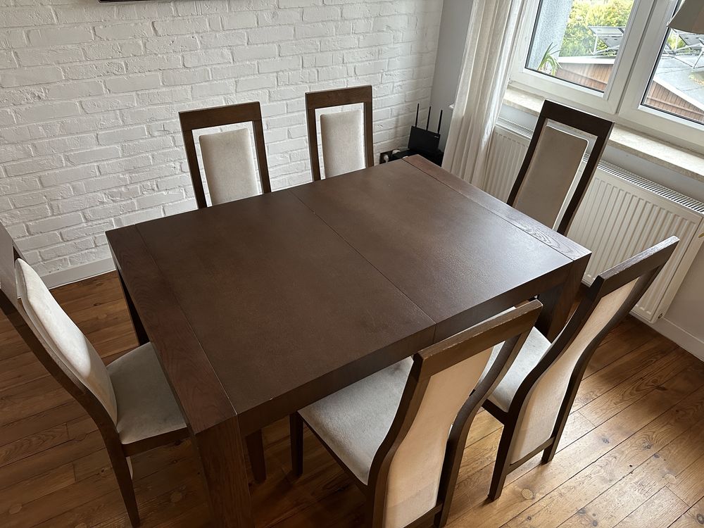 Stół debowy i 6 krzeseł firmy Paged