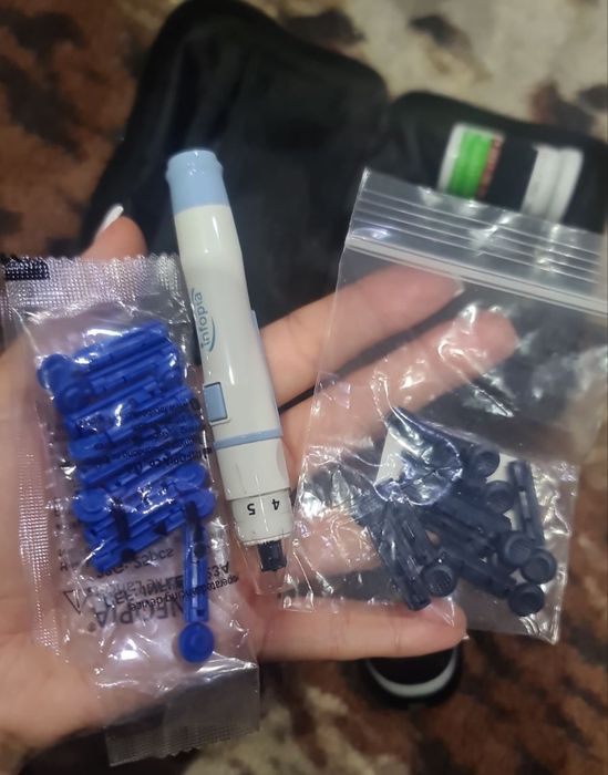 Глюкометр б/у, accu-chek