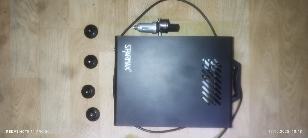 Kompresor SPARMAX TC-610H – cichy, profesjonalny, do aerografu.