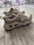 Buty Nike ryz 365