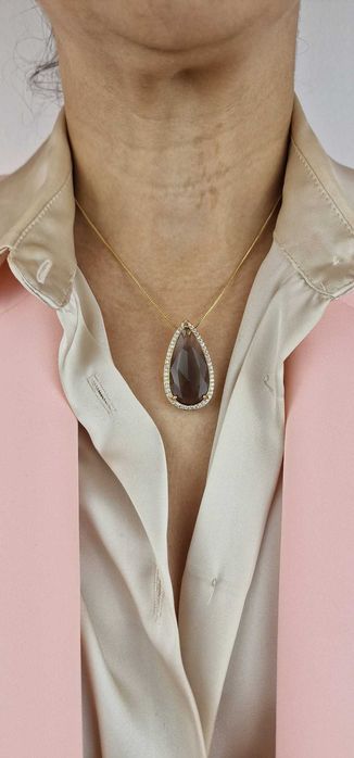 Colar Luxuoso com Pedra Natural Cravejado Micro Zirconia