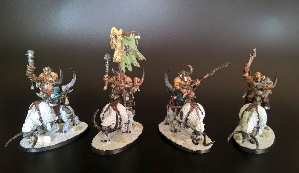 Warhammer Age of Sigmar Beastclaw Raiders Mournfang Pack [Qb]