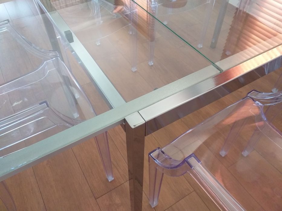 Stół  rozkładany - metal, hartowane szkło