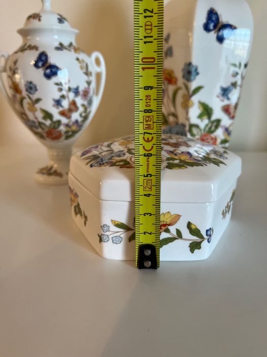 Англійська порцеляна Aynsley Cottage Garden