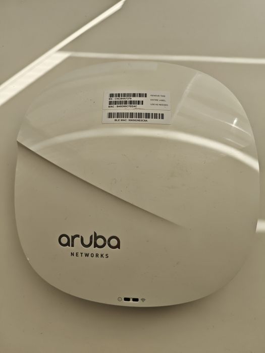 Точка доступу Aruba IAP325