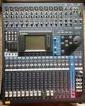 Yamaha 01V96 digital mixing console