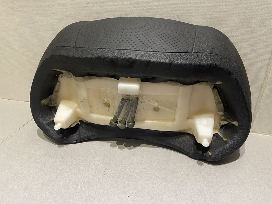 Encosto passageiro original Suzuki Burgman 650 (06)