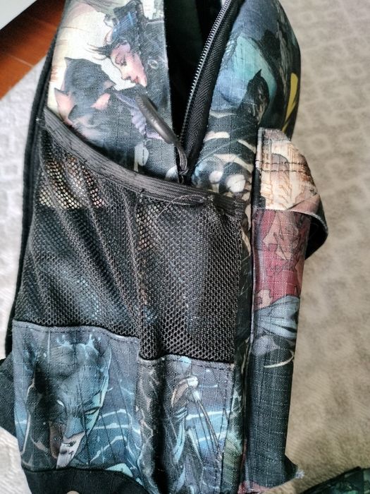 Mochila e porta-lápis Batman