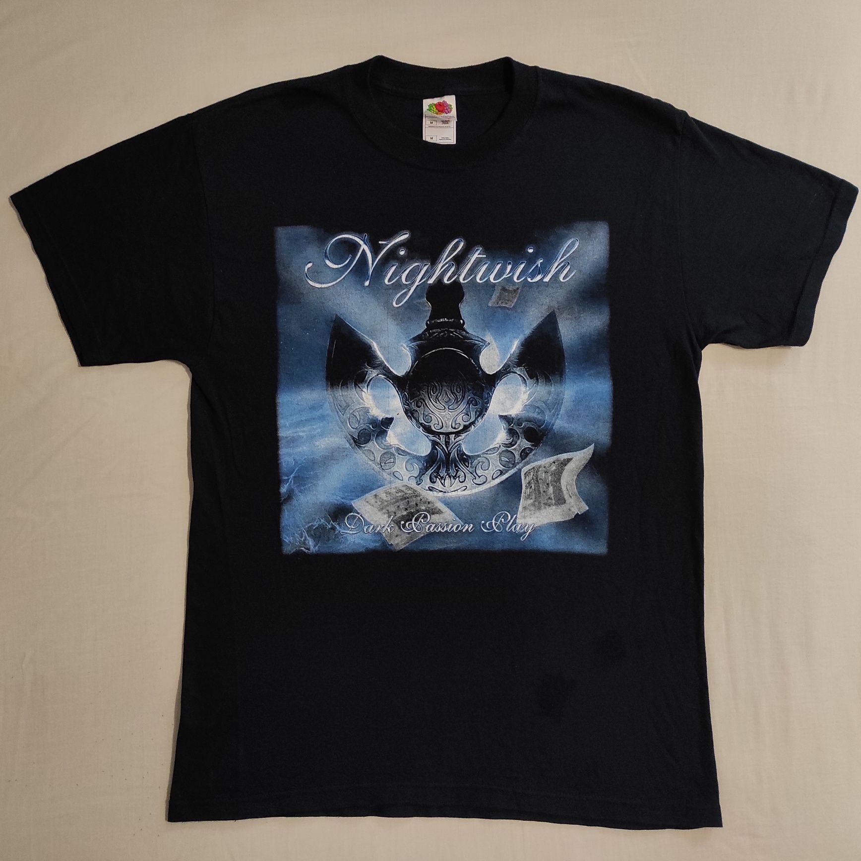 Nightwish, Nirvana, Wham, Guns N'Roses. Винтажные рокерские футболки