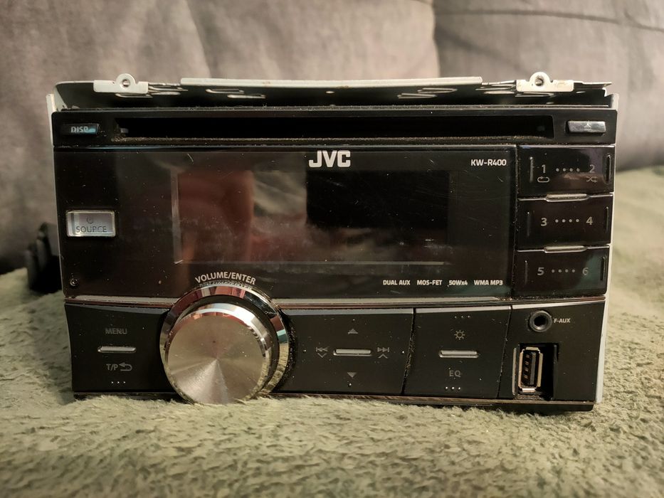 Radio JVC kw-r400 z USB