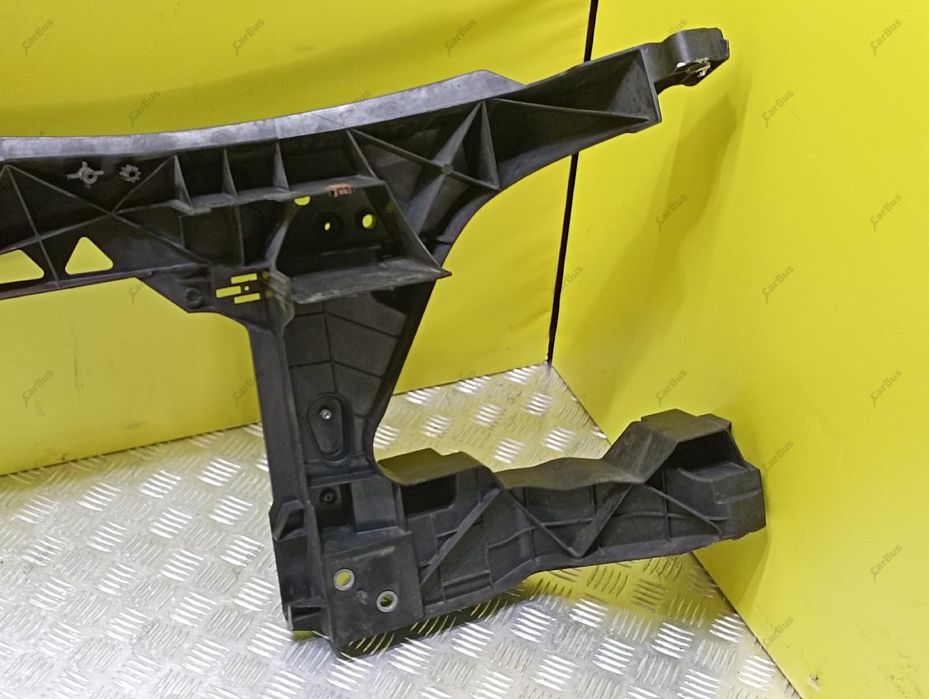 Панель передня Спринтер 906 телевізор Mercedes Sprinter W906 телевизор