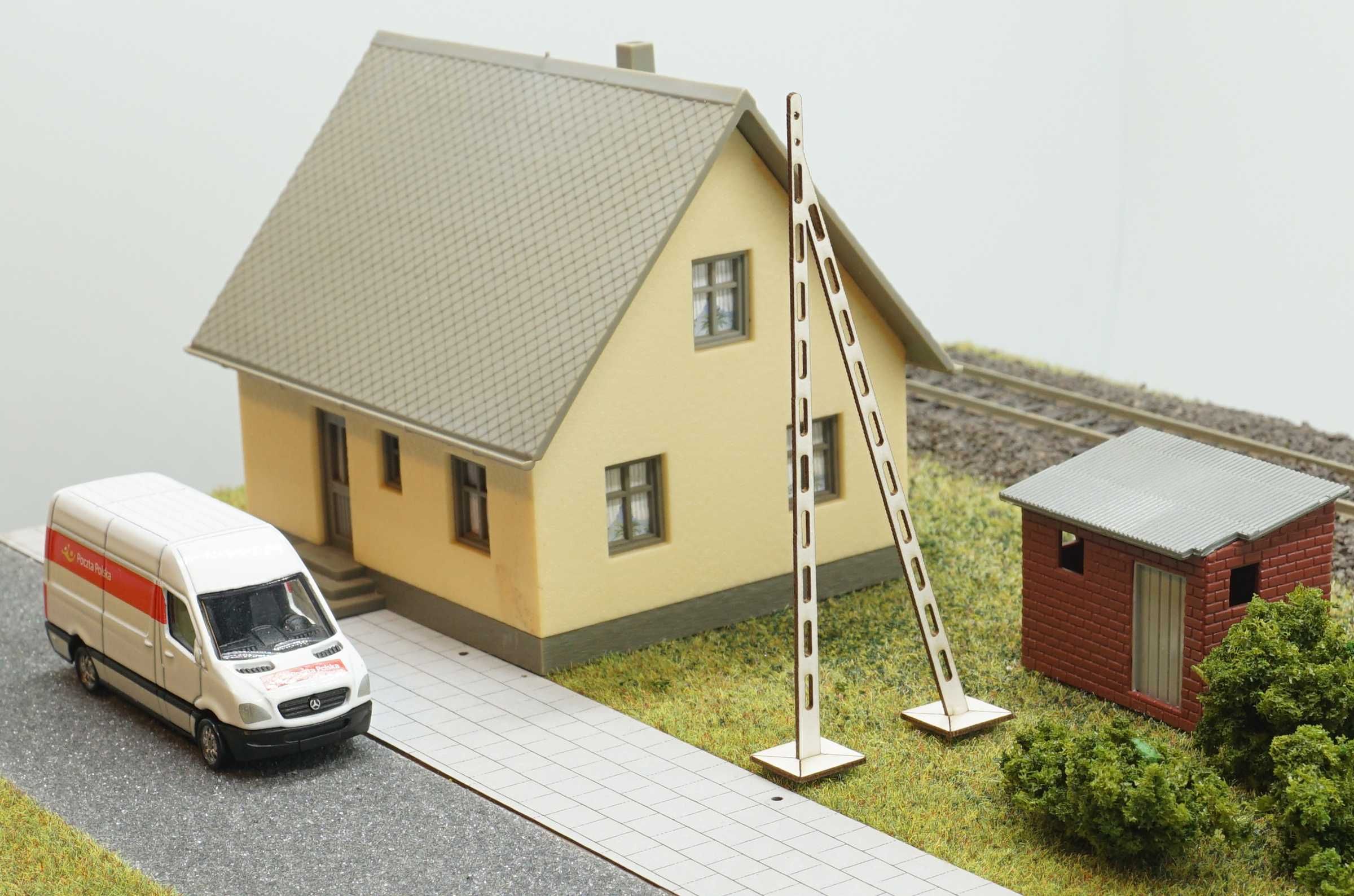 Słup betonowy A-SHAPE - TYP 14178 - 1 szt H0 1:87