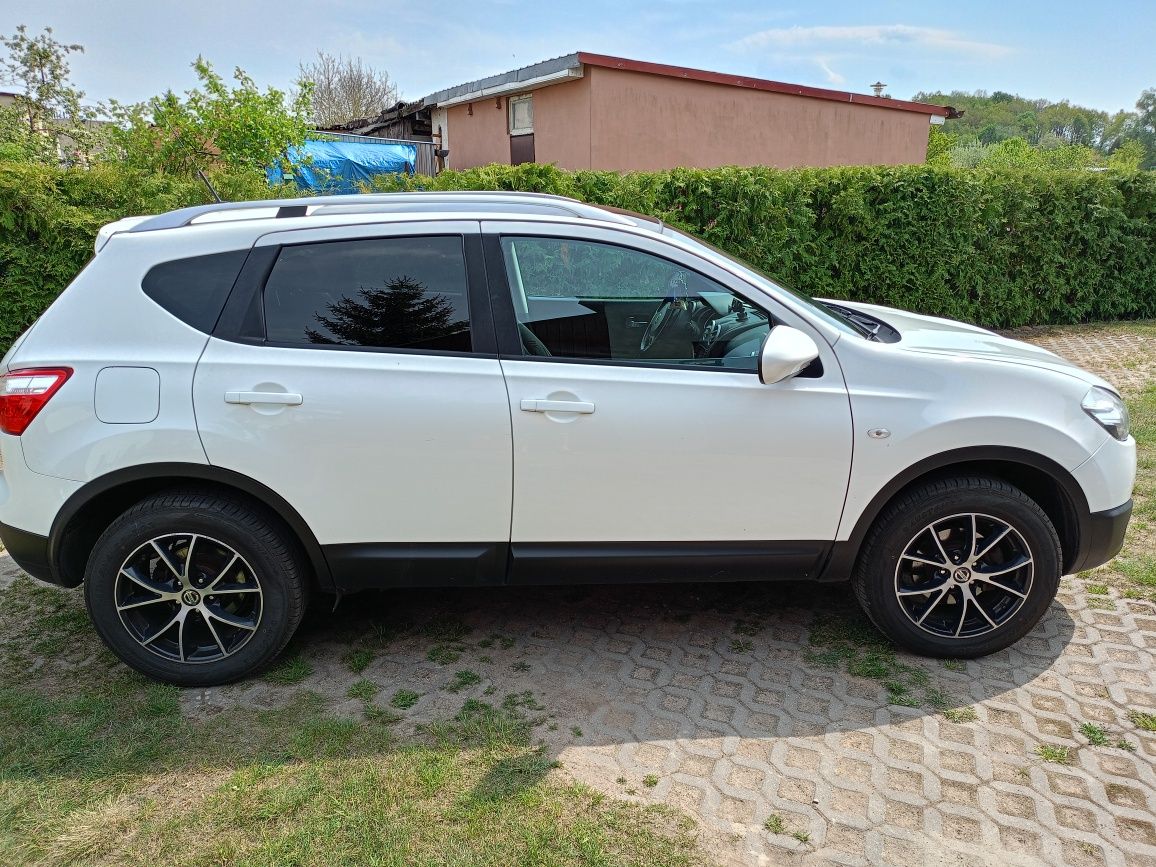 Nissan Qashqai j10 2.0 benzyna