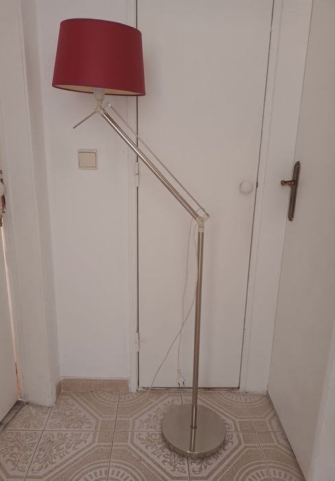 Candeeiro de pé regulável para sala- ikea