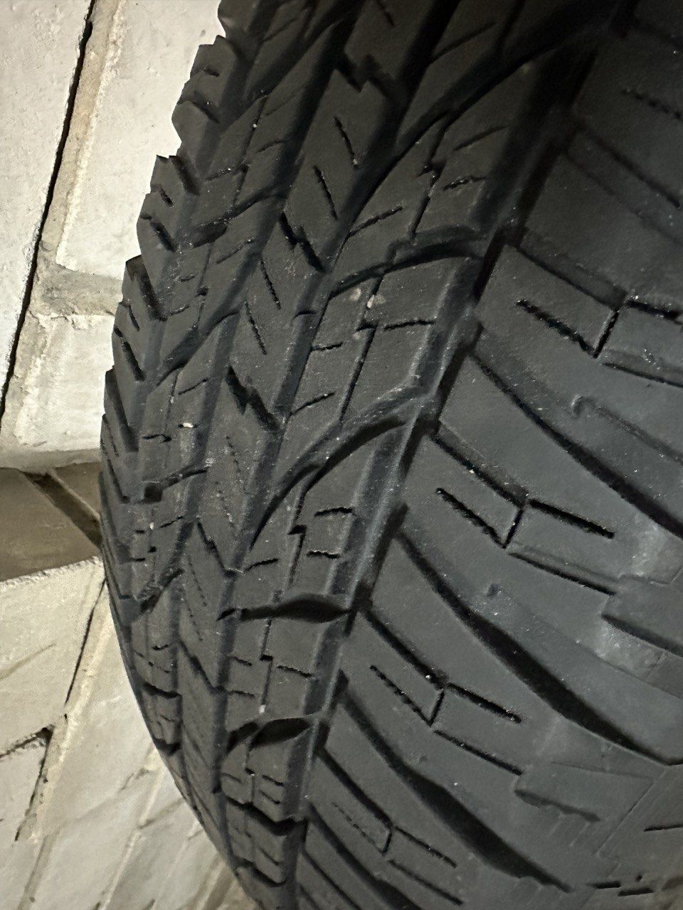 Шины Yokohama Geolandar A/T G015 275/60 R20 115H внедорожная всесезон