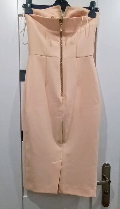 Piękna sukienka  RIVER ISLAND