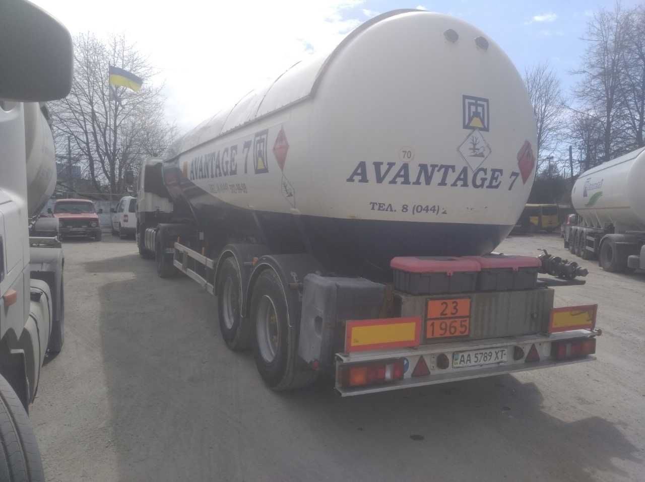Напівпричіп-цистерна газовий