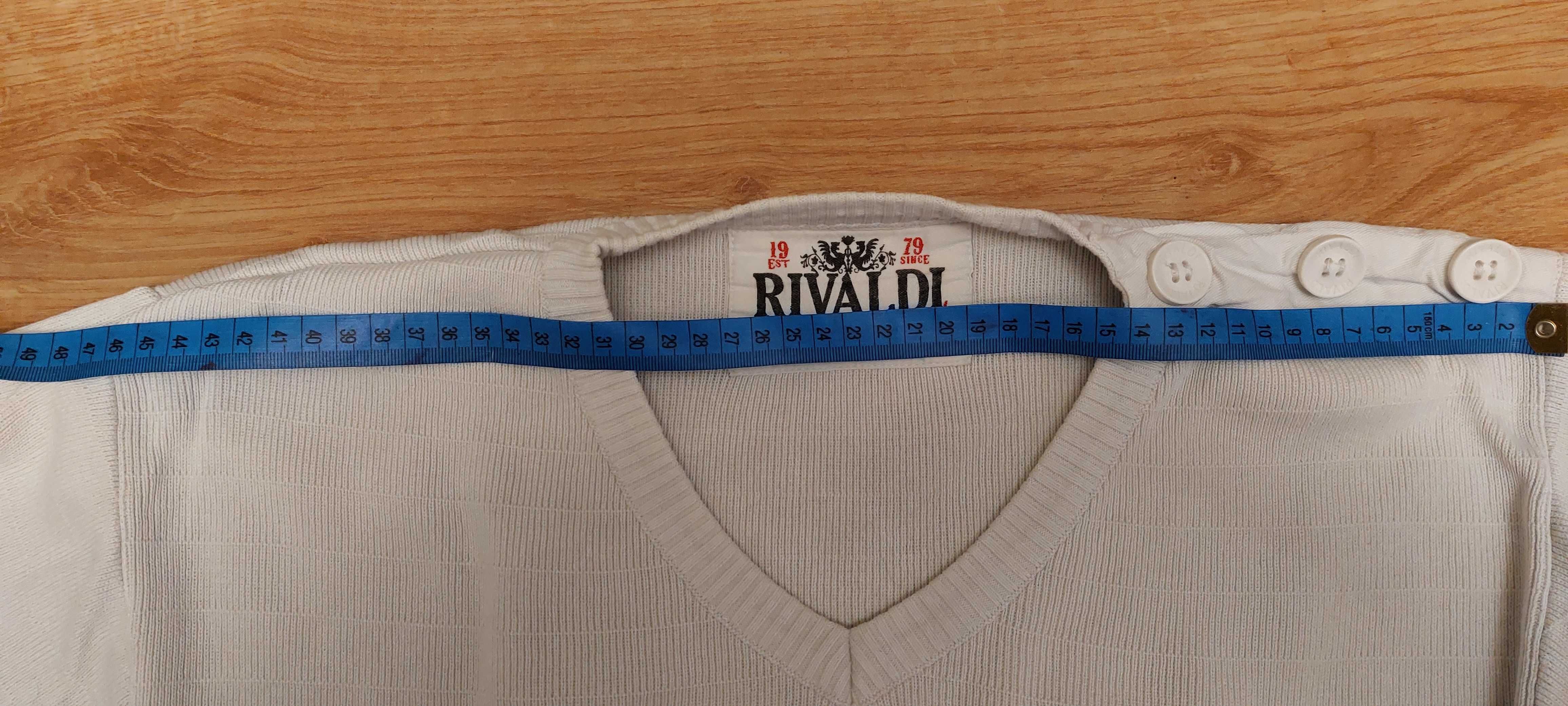 Sweter męski w serek D7