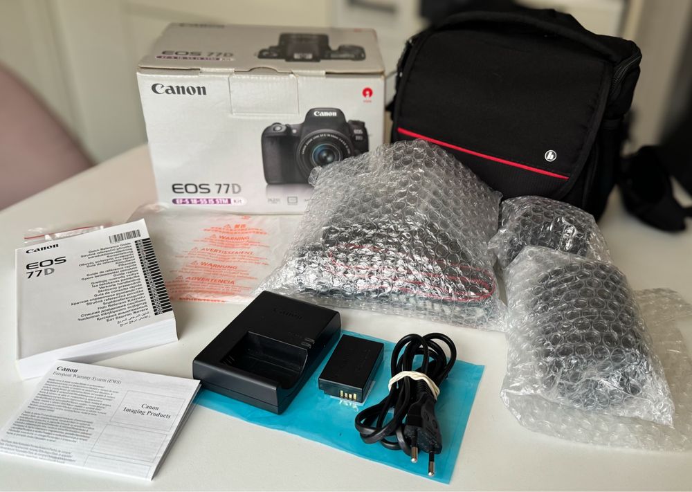 Aparat Canon 77D cały zestaw z dwoma obiektywami Canon i torbą l