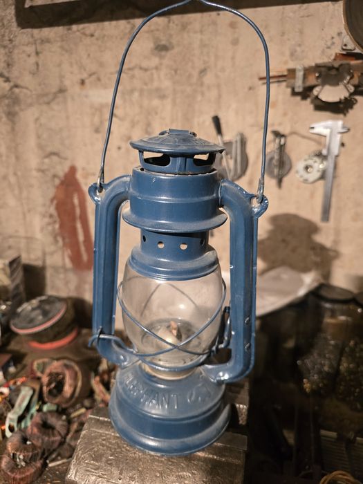 Ліхтар керосиновий