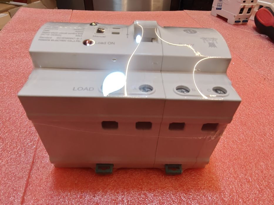 Перемикач "АВР" 4Р./63А. "Tomzn"