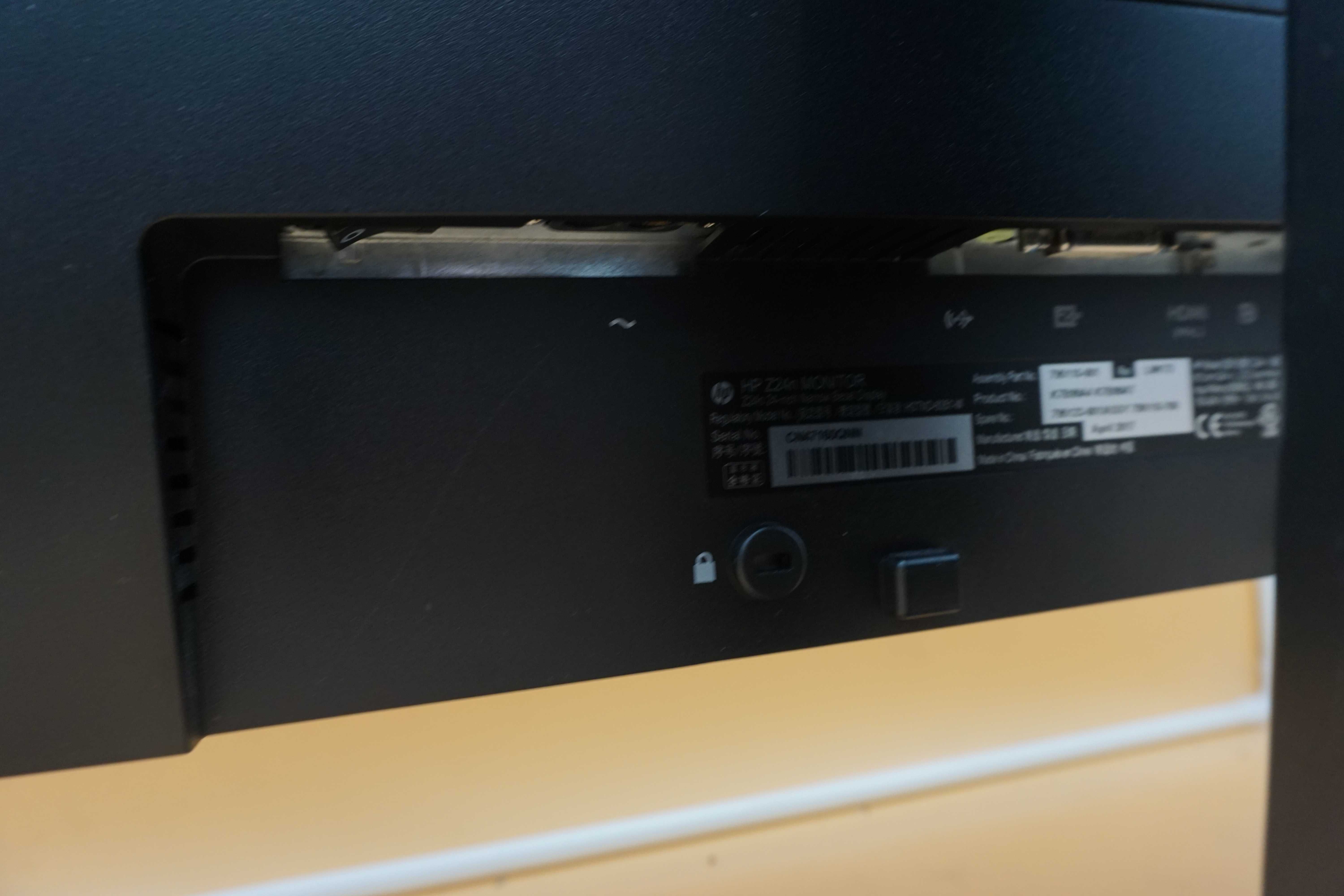 Monitor HP Z24n  HUB USB 3.0 Pivot Monitor 24 IPS