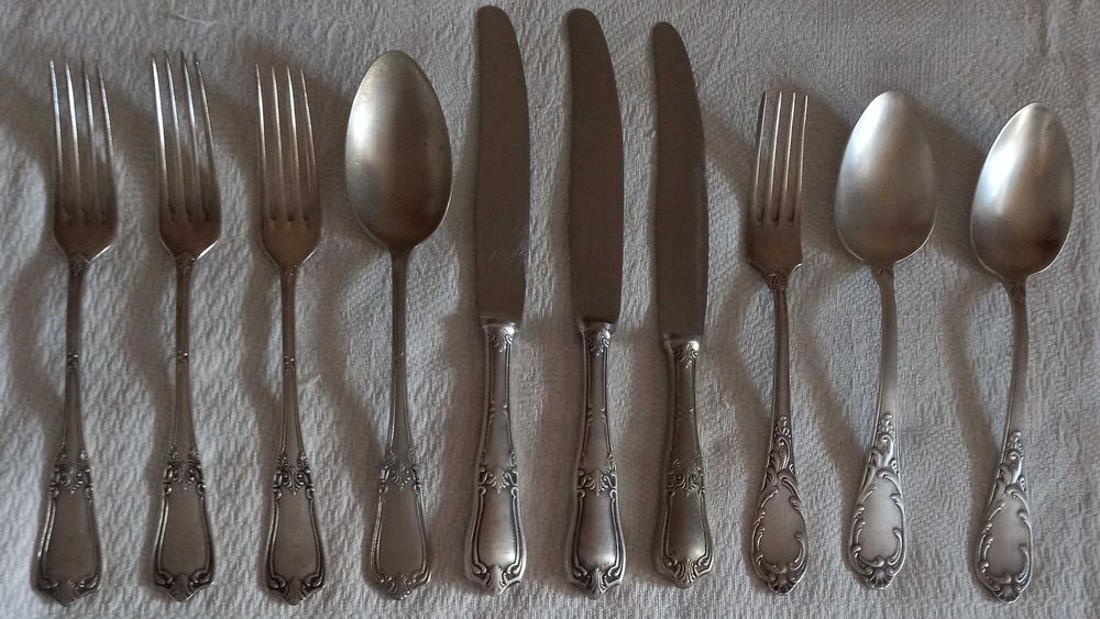 Ложки, ножі, виделки з мельхіору